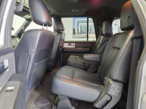 Used 2017 Ford Expedition EL Limited w/ Equipment Group 301A AWD/4WD image 10