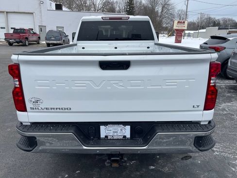 Used 2025 Chevrolet Silverado 2500 LT w/ Convenience Package AWD/4WD image 6