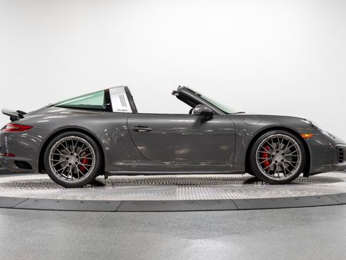 Used 2017 Porsche 911 Targa 4S image 18