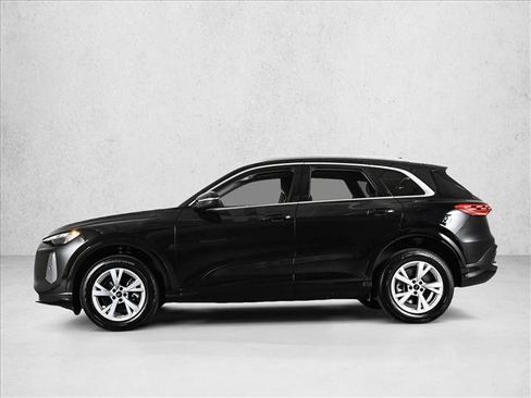 Certified 2025 Audi Q5 Premium w/ Convenience Package AWD/4WD image 9