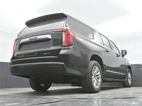 Used 2023 GMC Yukon XL SLT w/ Max Trailering Package image 31