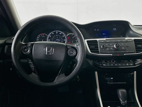 Used 2017 Honda Accord LX image 17