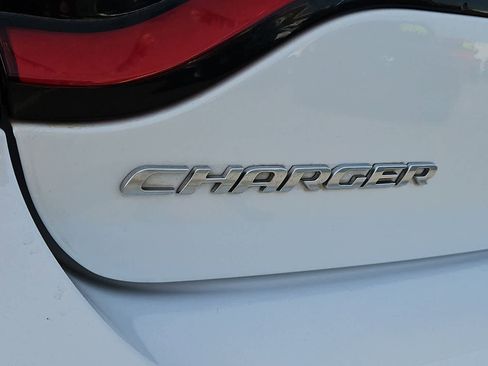 Used 2022 Dodge Charger SXT w/ Leather Interior Group image 13