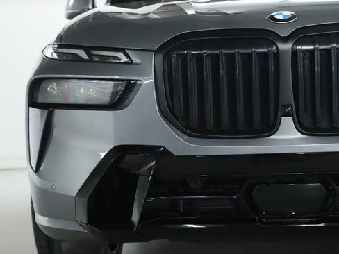 Used 2023 BMW X7 xDrive40i w/ M Sport Package AWD/4WD image 44