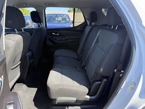 Used 2020 Chevrolet Traverse LS w/ LPO, Blackout Package FWD image 11