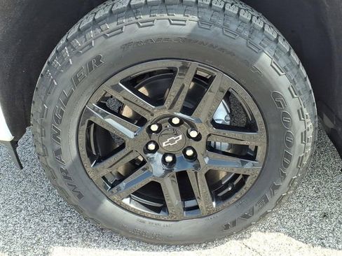 Used 2025 Chevrolet Silverado 1500 RST w/ Z71 Off-Road Package image 26