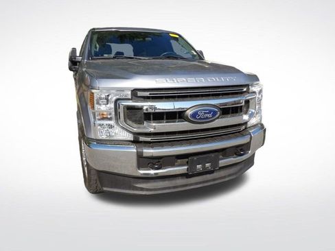 Used 2020 Ford F250 XL w/ STX Appearance Package image 2