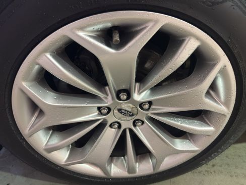 Used 2017 Ford Taurus Limited FWD image 34