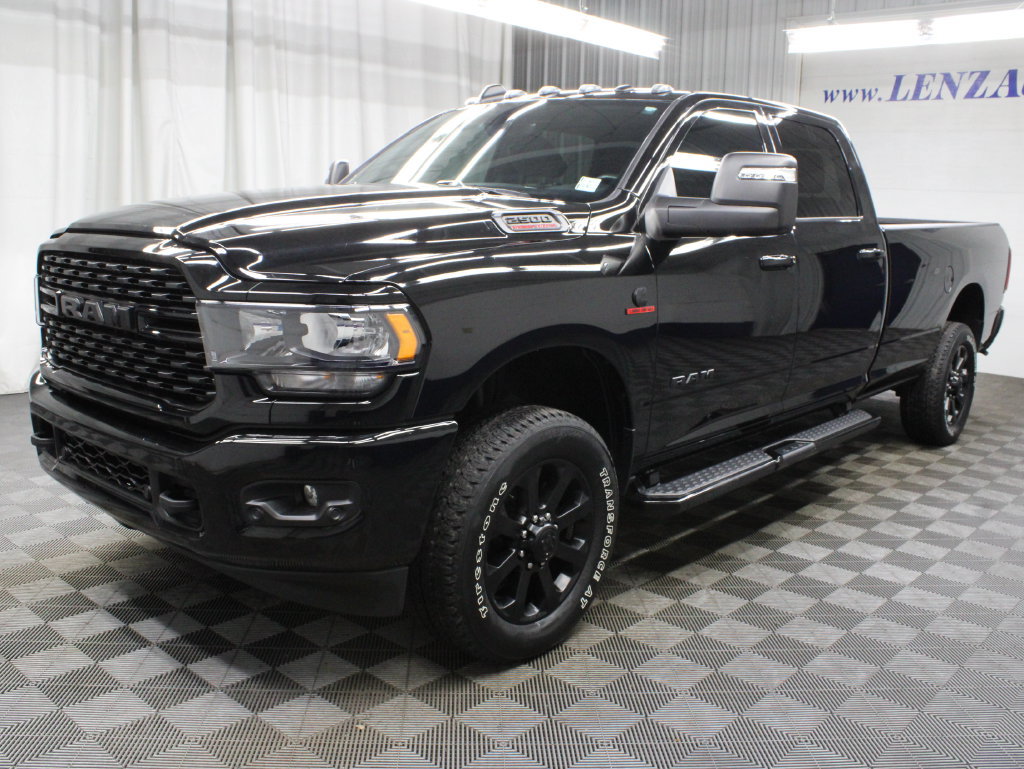 Used 2024 RAM 2500 Big Horn w/ Night Edition AWD/4WD image 9