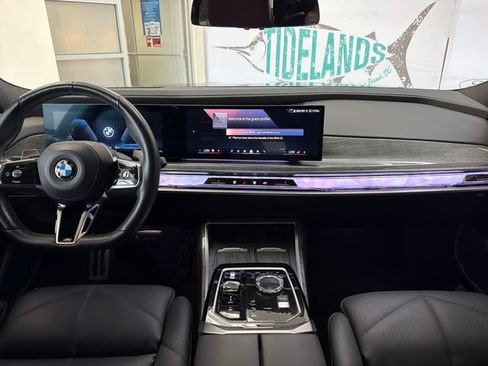 Used 2024 BMW 740i RWD image 15