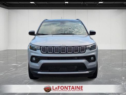 Used 2024 Jeep Compass Limited AWD/4WD image 8