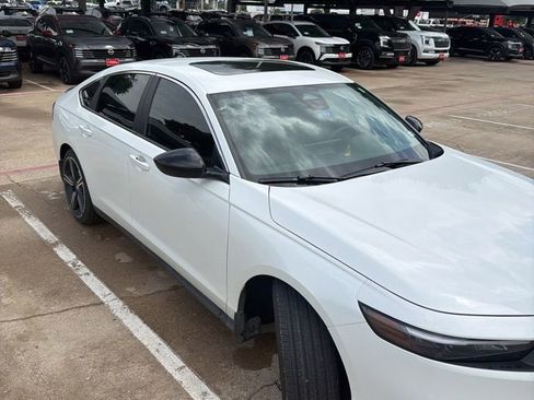 Used 2024 Honda Accord Sport image 6