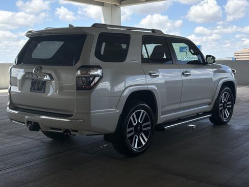 Used 2018 Toyota 4Runner Limited AWD/4WD image 6