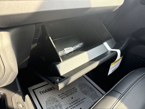 New 2025 Ford Bronco Outer Banks image 38