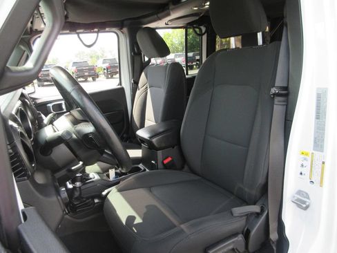 Used 2019 Jeep Wrangler Unlimited Sport S AWD/4WD image 15