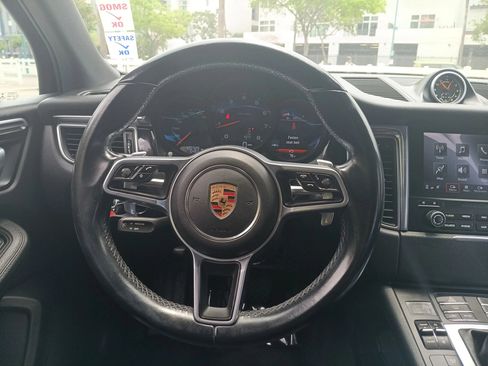 Used 2017 Porsche Macan AWD/4WD image 14