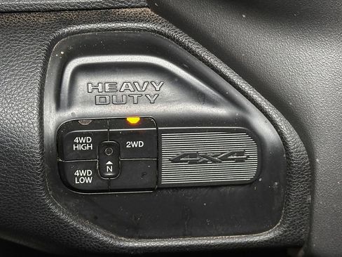 Used 2022 RAM 2500 Big Horn w/ Level 1 Equipment Group AWD/4WD image 39