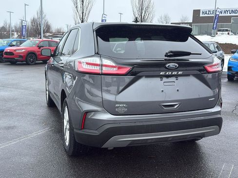 Used 2024 Ford Edge SEL image 9