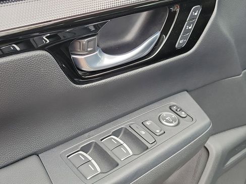 Used 2023 Honda CR-V EX-L image 18