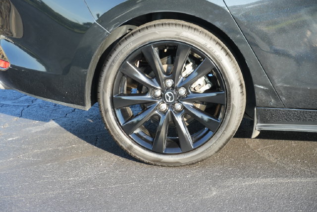Used 2024 MAZDA MAZDA3 s FWD image 10