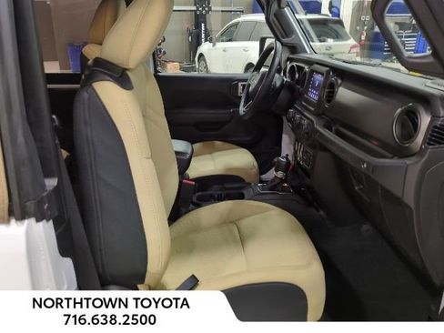 Used 2021 Jeep Wrangler Sport S image 8