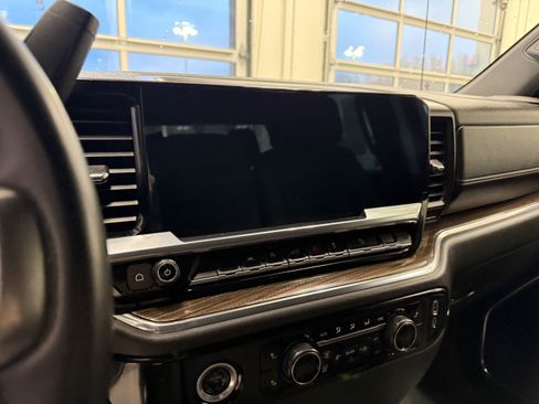 Used 2023 Chevrolet Silverado 1500 RST image 11