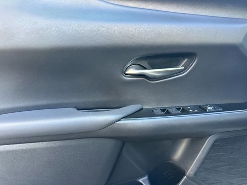 Used 2024 Lexus UX 250h F Sport FWD image 11