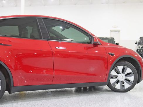 Used 2023 Tesla Model Y Long Range AWD/4WD image 12