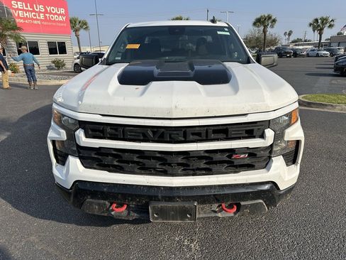 Used 2022 Chevrolet Silverado 1500 Custom Trail Boss w/ LPO, Dark Essentials Package image 9