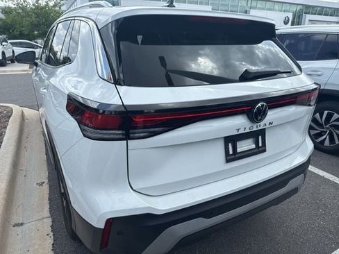 Used 2025 Volkswagen Tiguan S FWD image 8