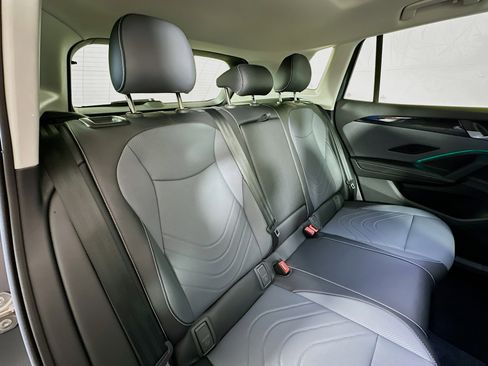 New 2026 Volkswagen Tiguan SE AWD/4WD image 25
