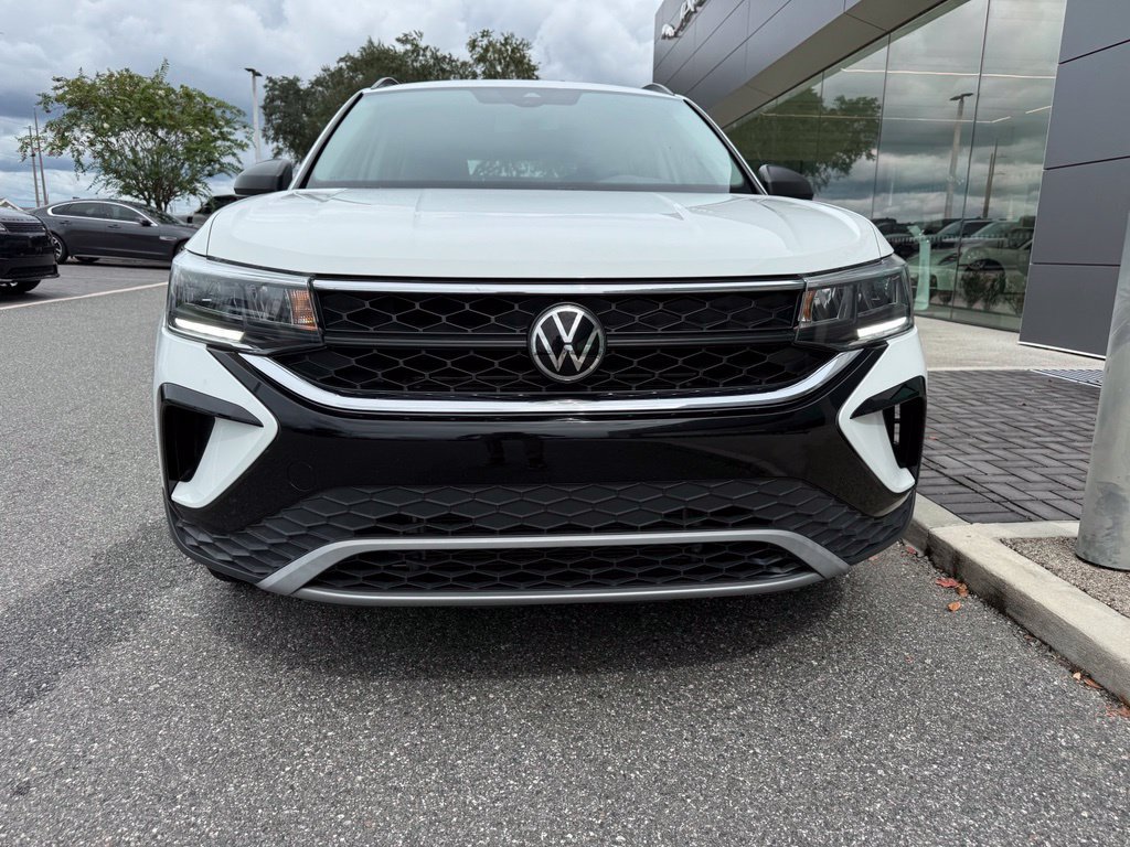 Used 2022 Volkswagen Taos S FWD image 2
