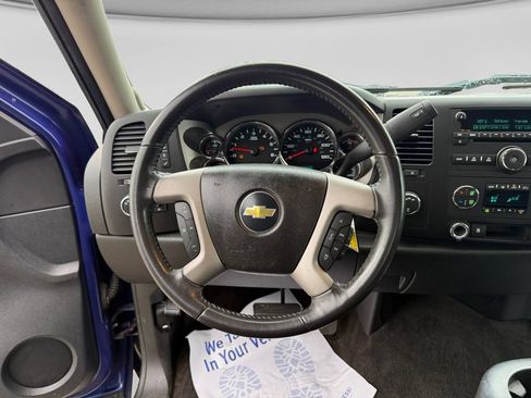 Used 2011 Chevrolet Silverado 1500 LT w/ All-Star Edition AWD/4WD image 12