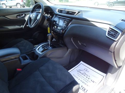 Used 2015 Nissan Rogue AWD S 2.5L 4-Cyl SUV image 31