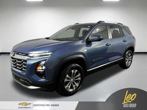 Used 2025 Chevrolet Equinox LT w/ Safety and Technology Package image 4