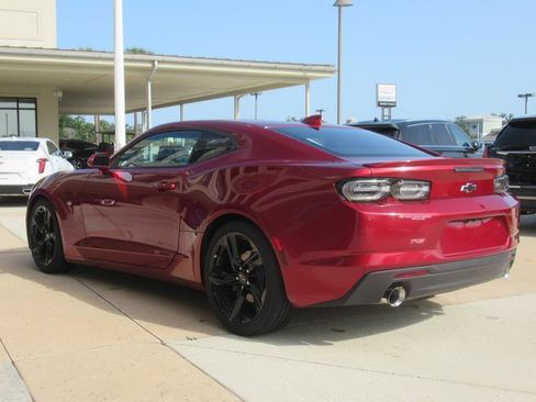 Used 2021 Chevrolet Camaro LT w/ RS Package image 4