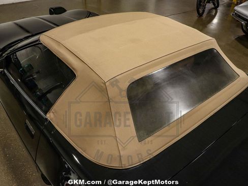 Used 1992 Chevrolet Corvette Convertible image 17