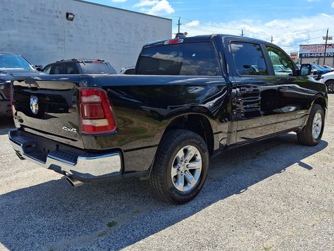 Used 2024 RAM 1500 Laramie AWD/4WD image 5
