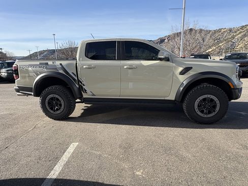Used 2025 Ford Ranger Raptor image 9