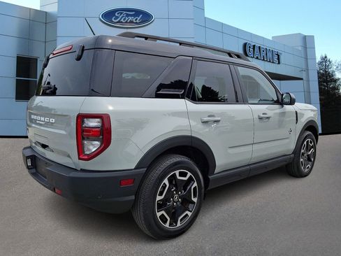 Certified 2024 Ford Bronco Sport Outer Banks w/ Tech Package AWD/4WD image 8