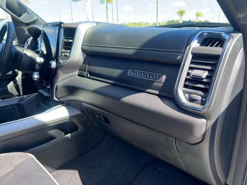 Certified 2025 RAM 1500 Laramie AWD/4WD image 12