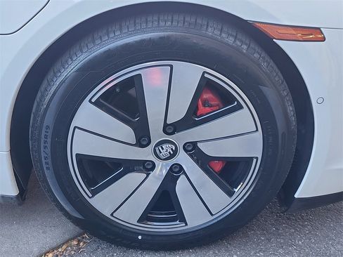 Used 2022 Porsche Taycan 4S image 20