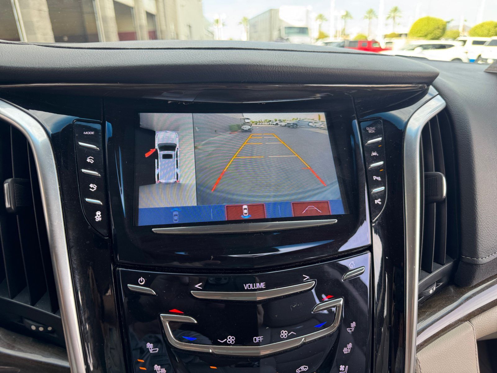 Used 2020 Cadillac Escalade ESV Luxury AWD/4WD image 29
