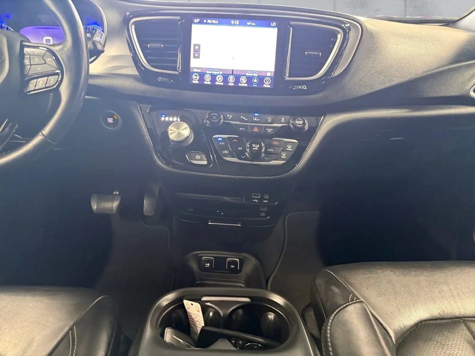 Used 2018 Chrysler Pacifica Touring-L Plus w/ Advanced Safetytec Group FWD image 25