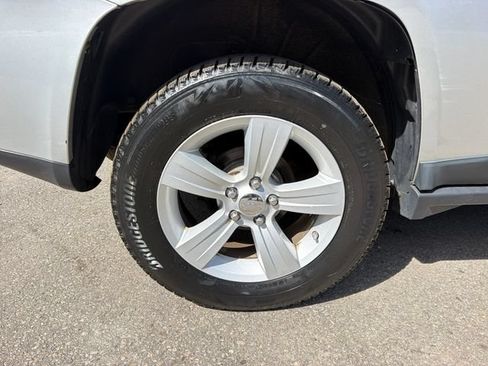 Used 2011 Jeep Compass 4WD w/ All Weather Capability Group image 28