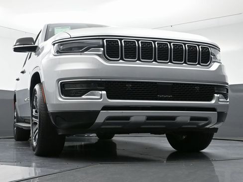 Used 2024 Jeep Wagoneer Series II w/ Flexible Seating Group image 57