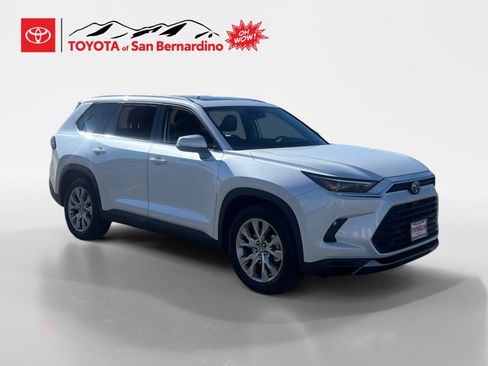 New 2026 Toyota Grand Highlander Limited image 7