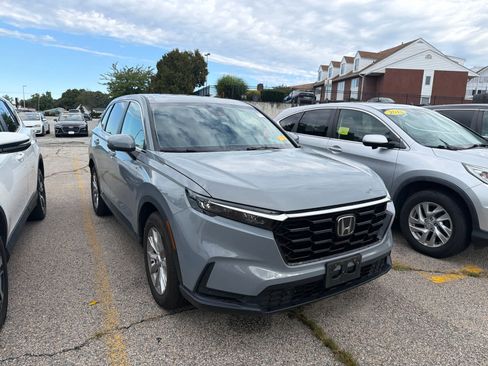 Used 2024 Honda CR-V EX-L image 3