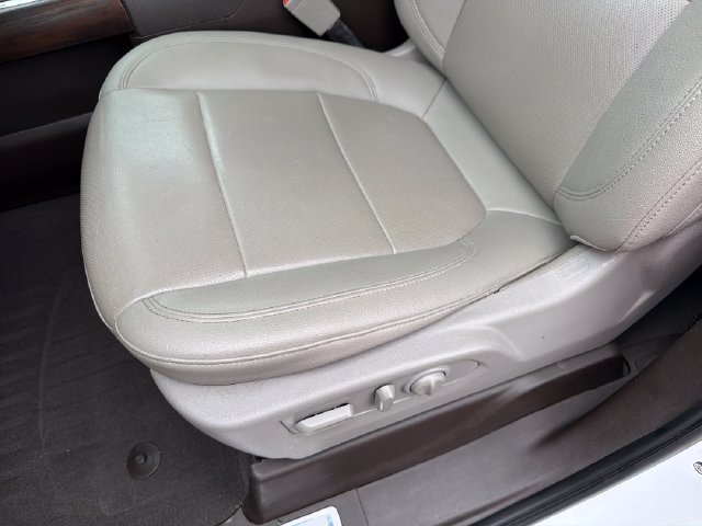 Used 2022 GMC Sierra 1500 SLT AWD/4WD image 19
