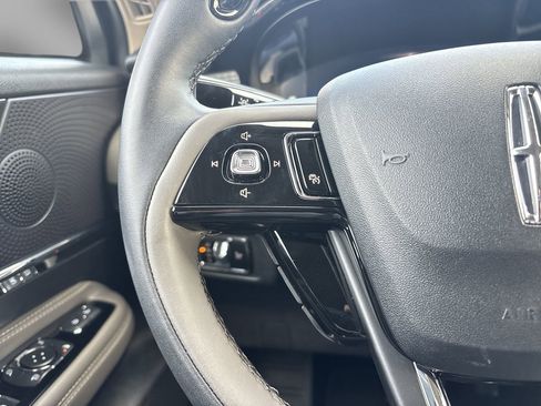 Used 2025 Lincoln Corsair FWD w/ Equipment Group 101A image 21